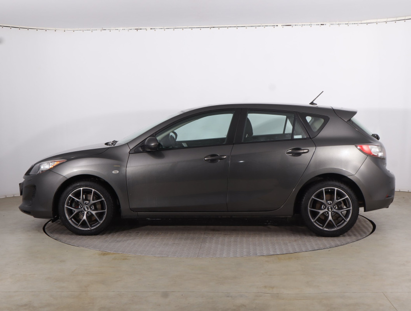 Mazda 3, 2012