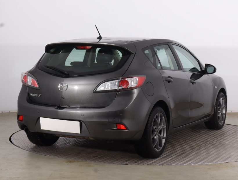 Mazda 3, 2012