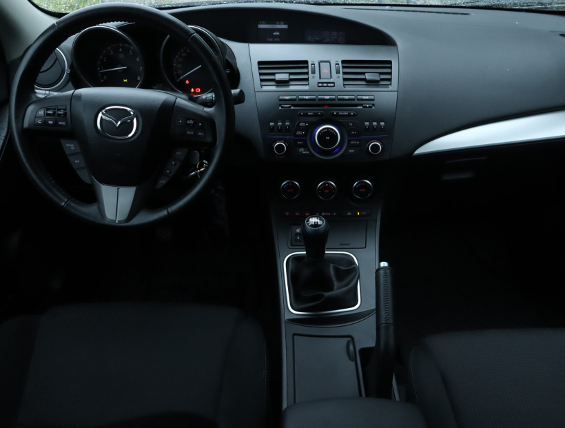 Mazda 3, 2012