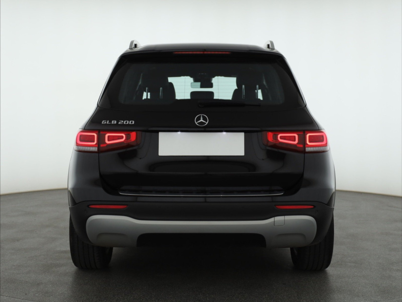 Mercedes-Benz GLB, 2021