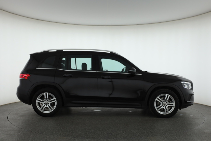 Mercedes-Benz GLB, 2021