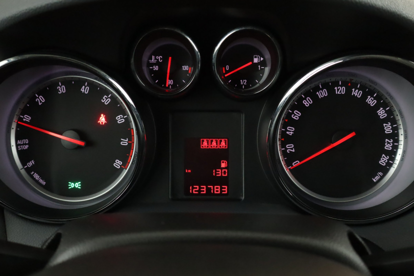 Opel Mokka, 2015