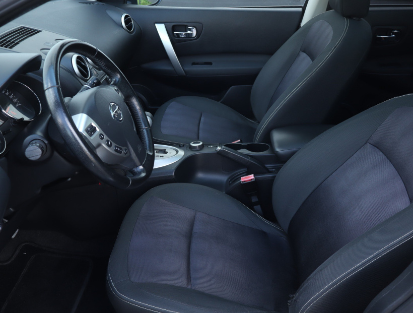 Nissan Qashqai+2, 2012