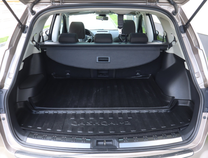 Nissan Qashqai+2, 2012