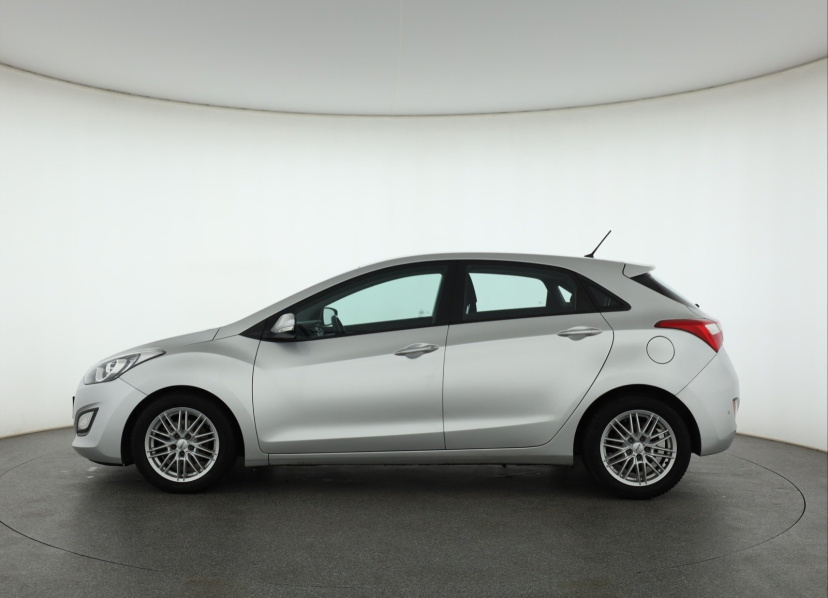 Hyundai i30, 2013