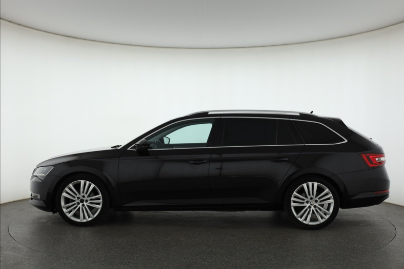 Škoda Superb, 2016