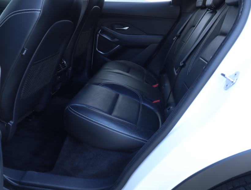 Jaguar E-Pace, 2019