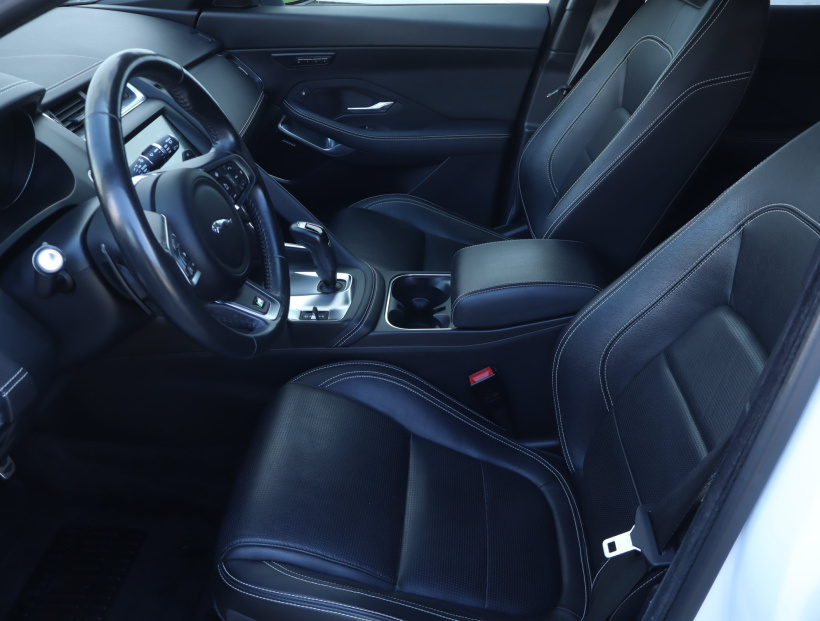 Jaguar E-Pace, 2019