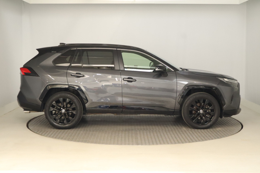 Toyota RAV 4, 2023