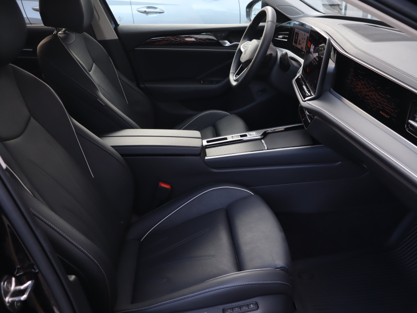 Volkswagen Passat, 2024