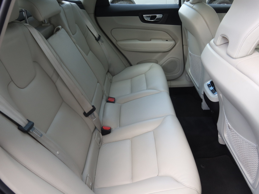 Volvo XC60, 2022