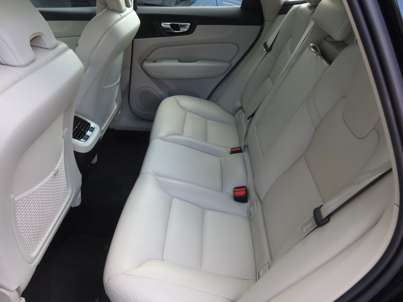 Volvo XC60, 2022
