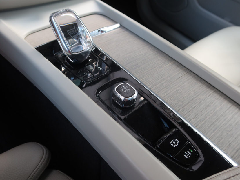 Volvo XC60, 2022