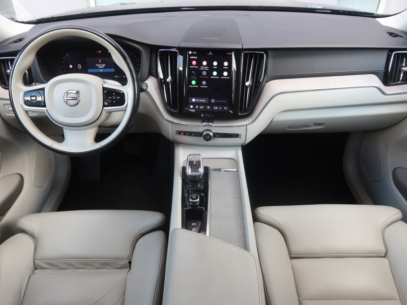 Volvo XC60, 2022