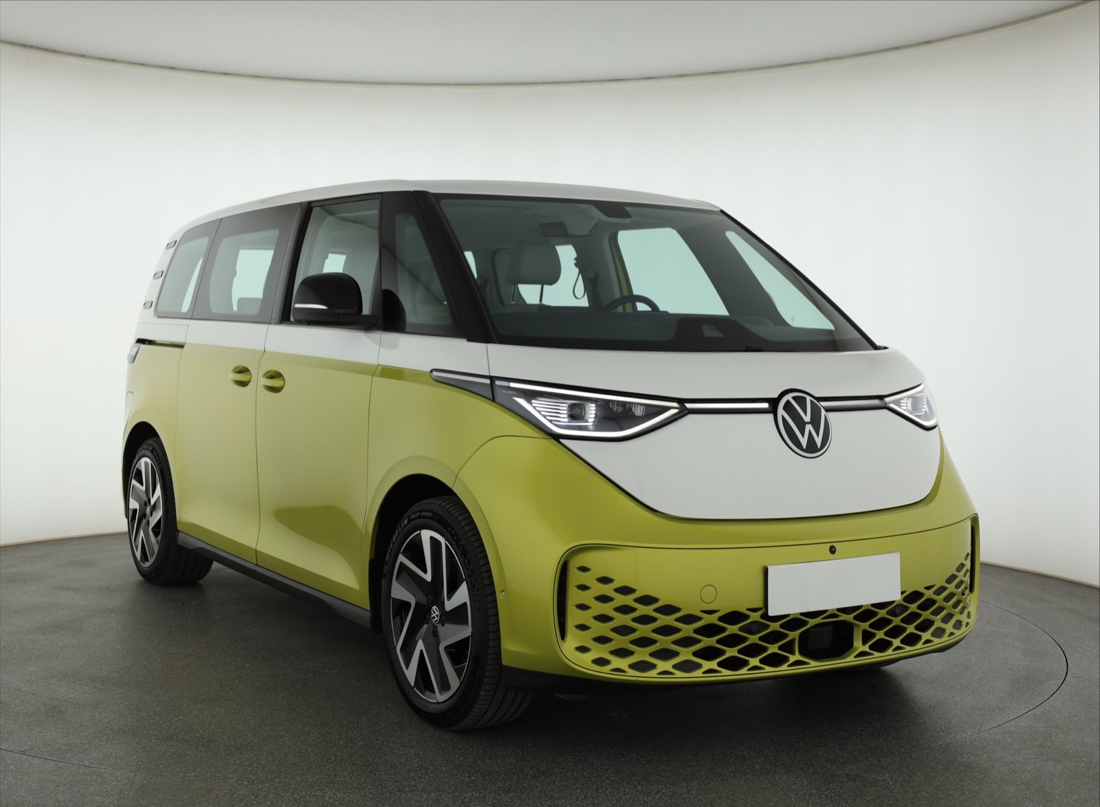 VW ID. Buzz Pro (82 kWh), 2023, Bus, 5Míst, Klima, ČR, 1Maj