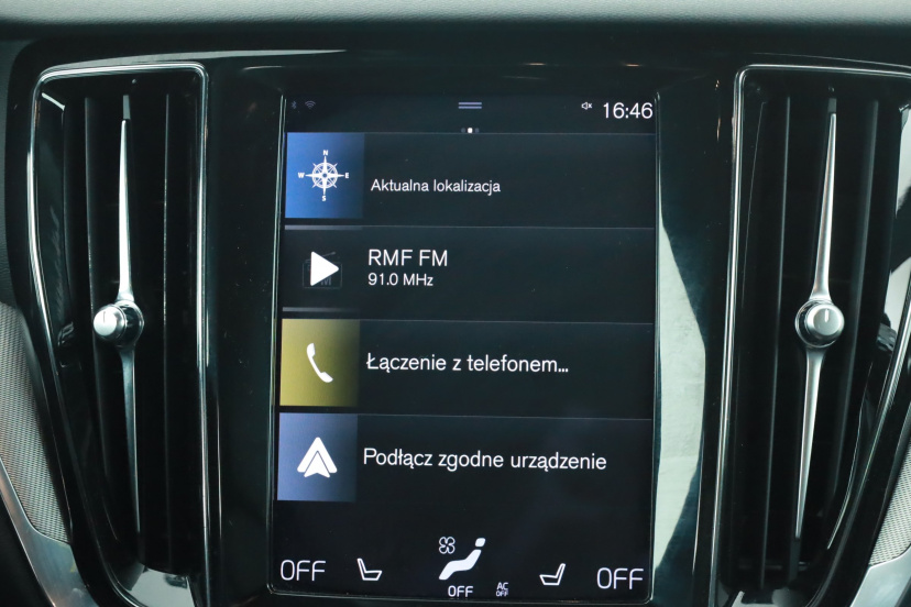Volvo V60, 2021