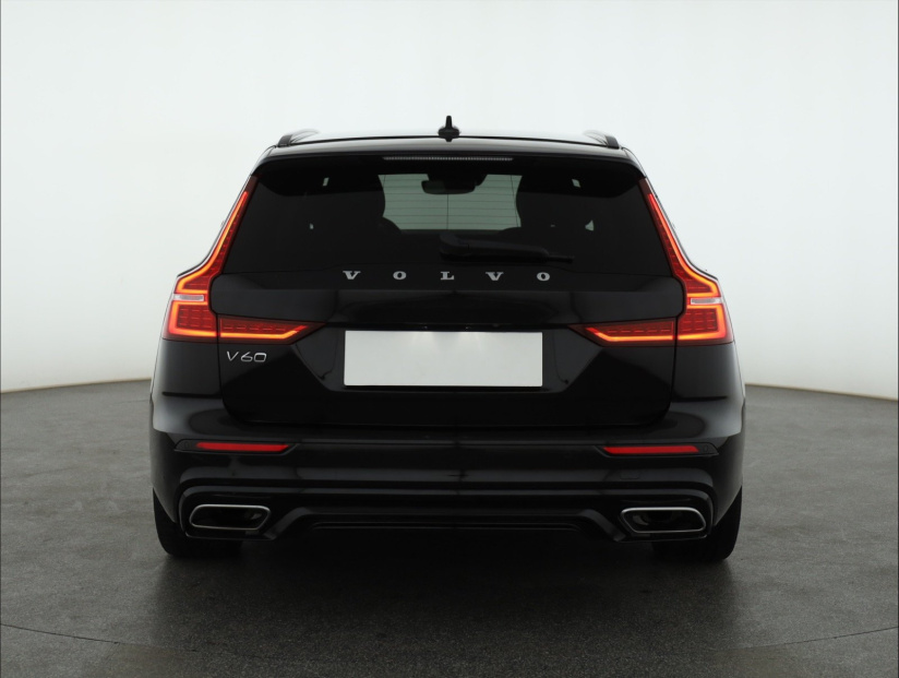 Volvo V60, 2021