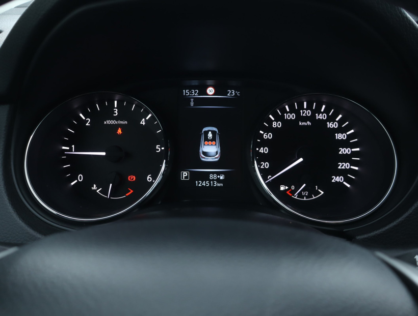 Nissan Qashqai, 2015