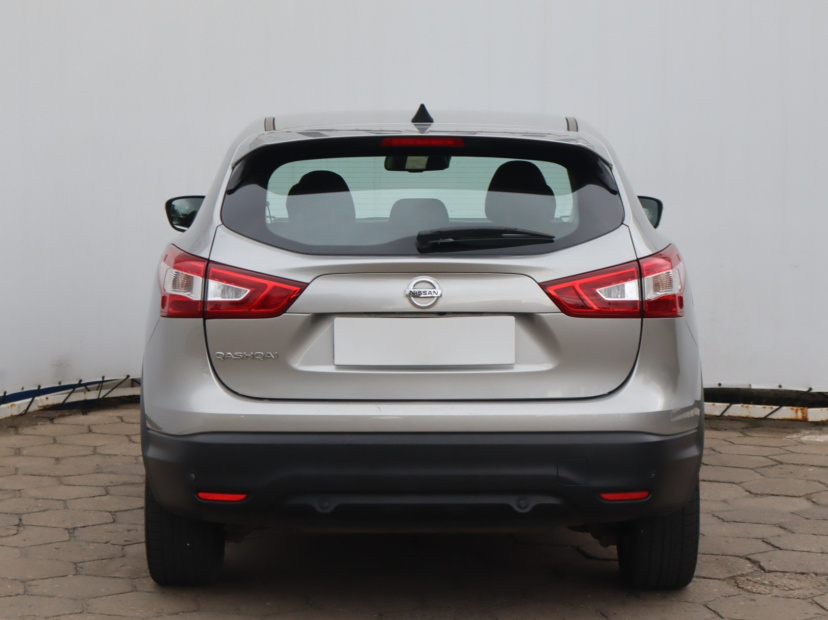 Nissan Qashqai, 2015
