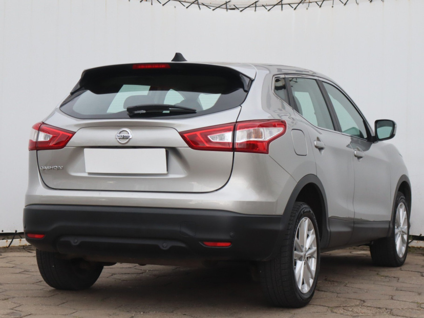 Nissan Qashqai, 2015
