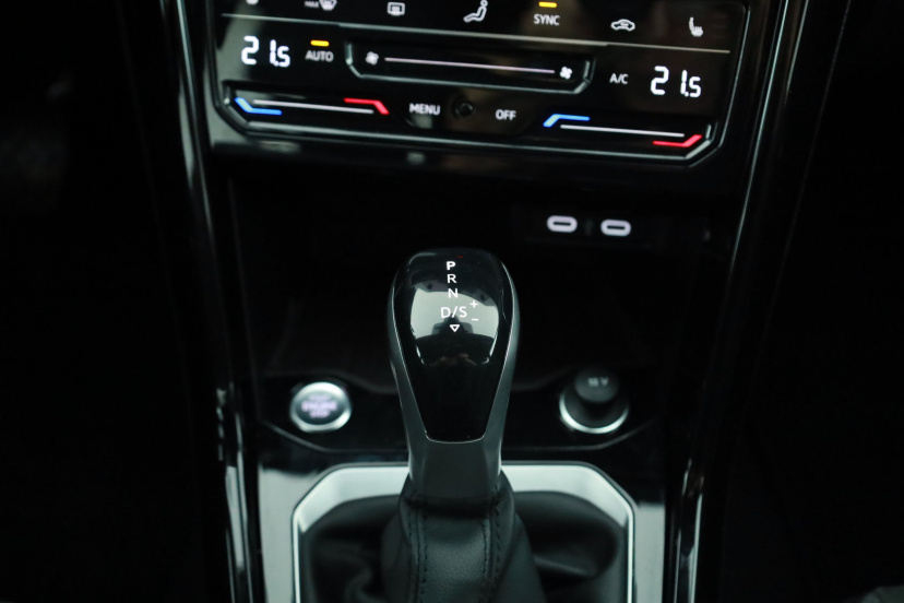 Volkswagen T-Roc, 2023