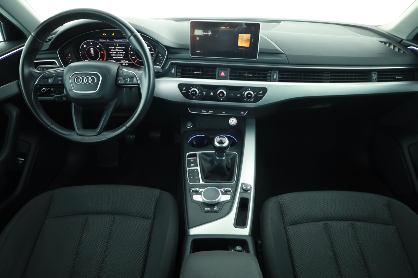 Audi A4, 2016