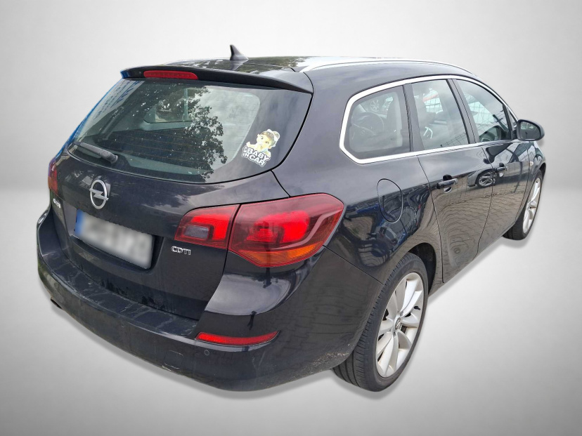 Opel Astra, 2011