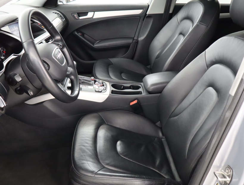 Audi A4, 2015