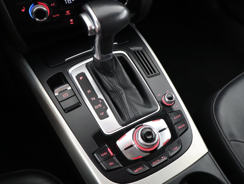 Audi A4, 2015