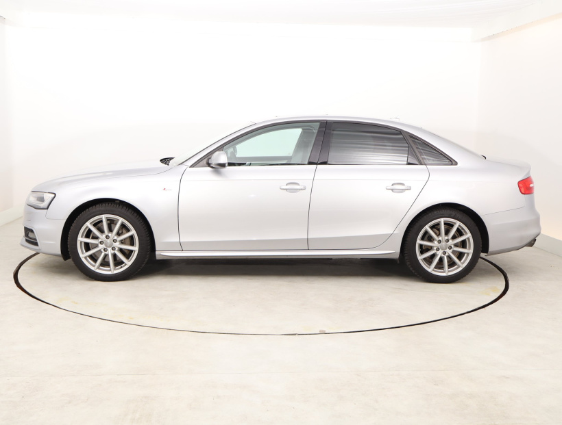 Audi A4, 2015