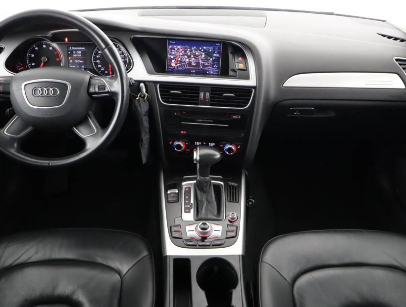 Audi A4, 2015