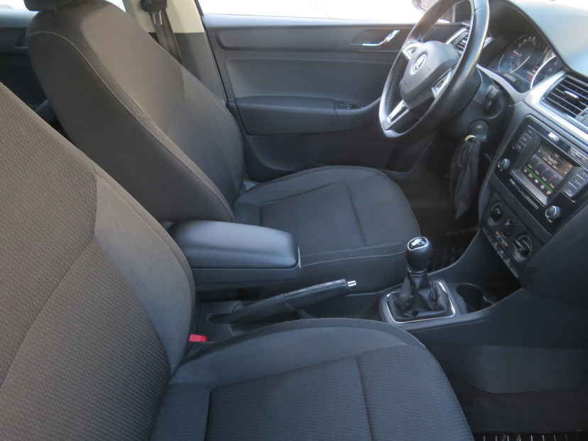 Škoda Rapid Spaceback, 2015