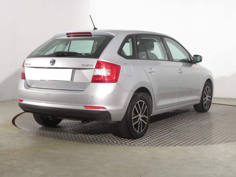Škoda Rapid Spaceback, 2015