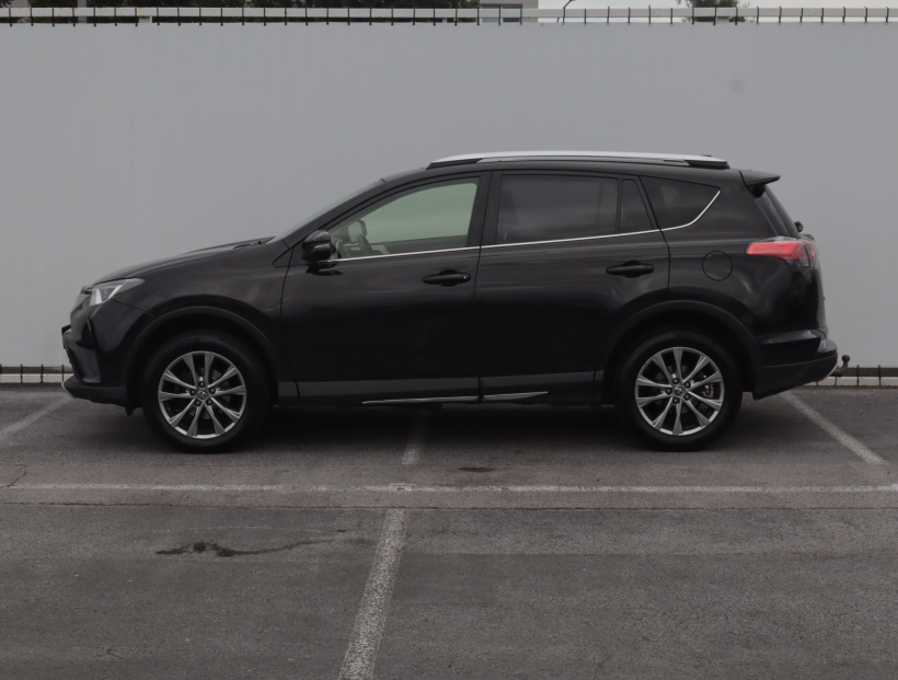 Toyota RAV 4, 2016