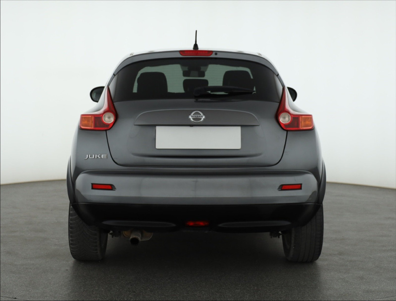Nissan Juke, 2011