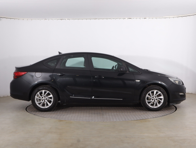 Opel Astra, 2016