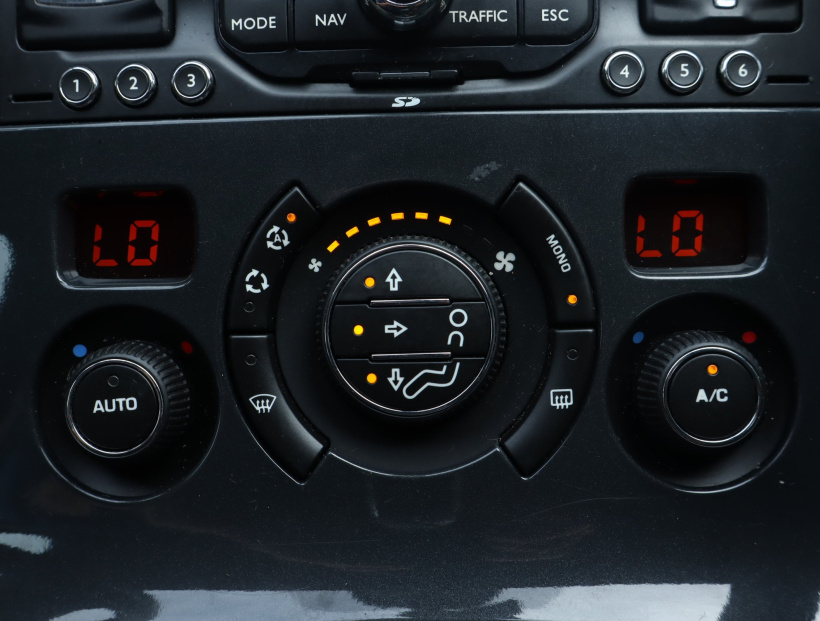 Peugeot 3008, 2011