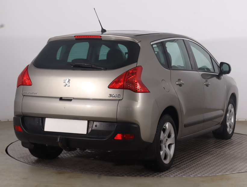Peugeot 3008, 2011