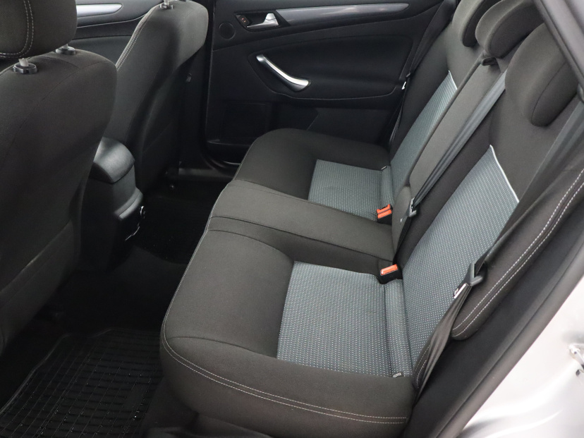 Ford Mondeo, 2013