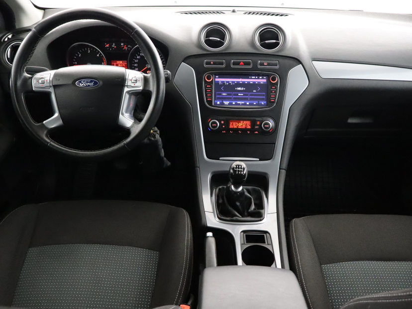 Ford Mondeo, 2013