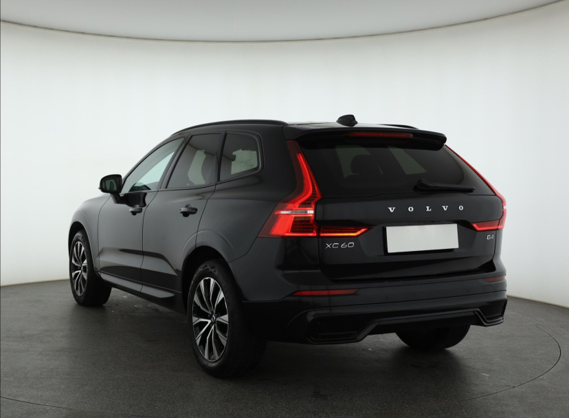 Volvo XC60, 2022