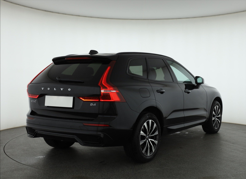 Volvo XC60, 2022