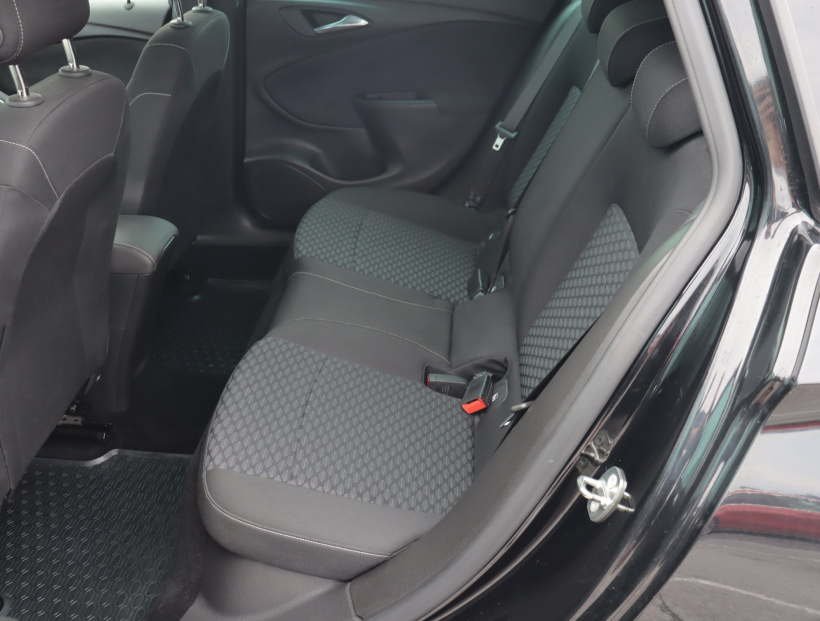 Opel Astra, 2017