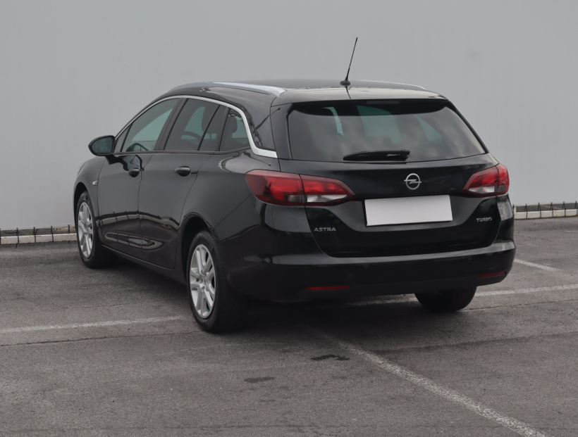 Opel Astra, 2017