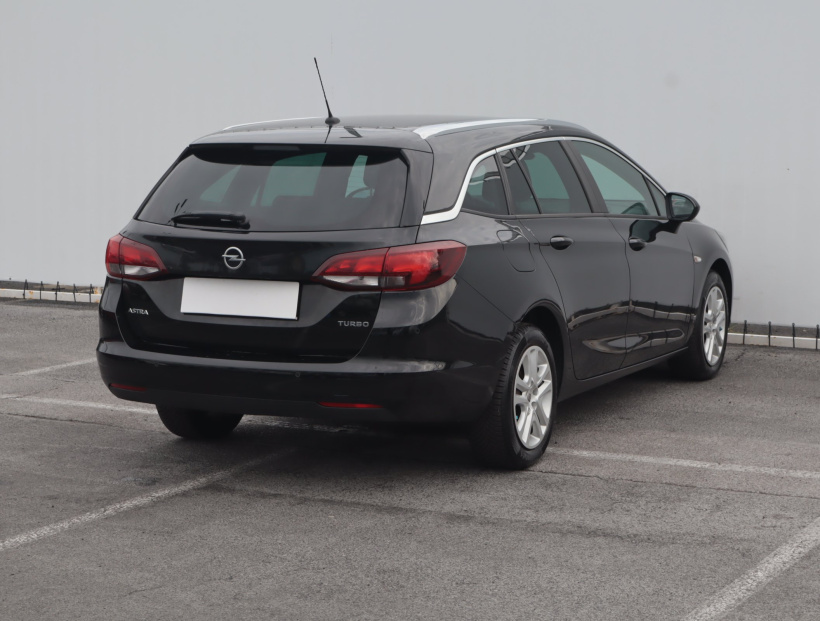 Opel Astra, 2017