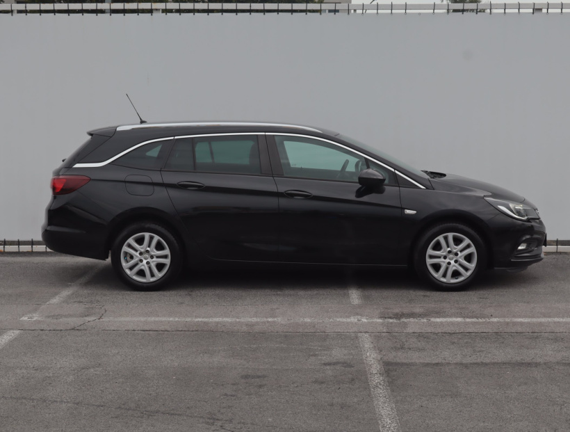 Opel Astra, 2017