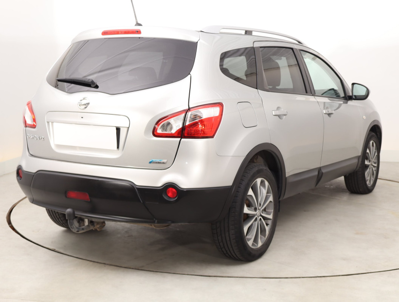 Nissan Qashqai+2, 2012