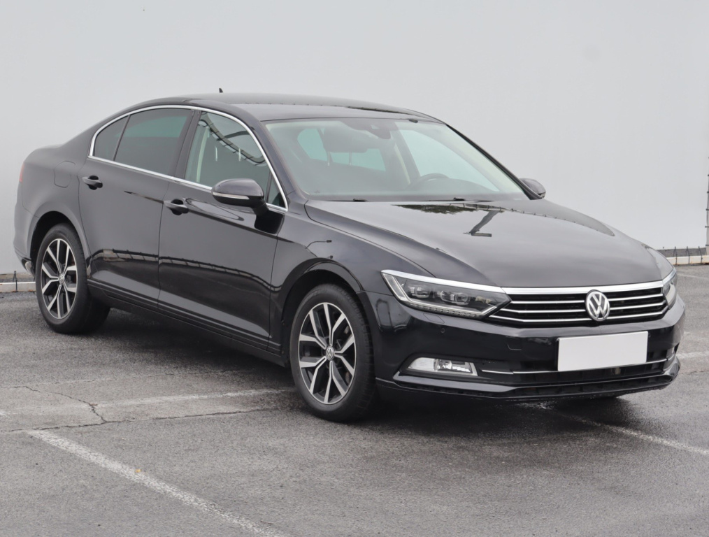 Volkswagen Passat, 2015