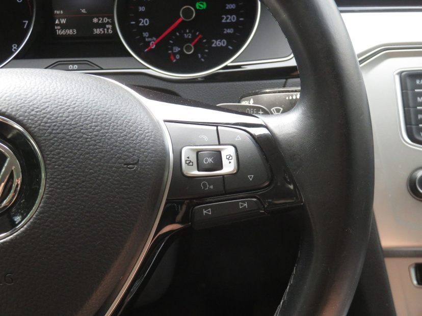Volkswagen Passat, 2015