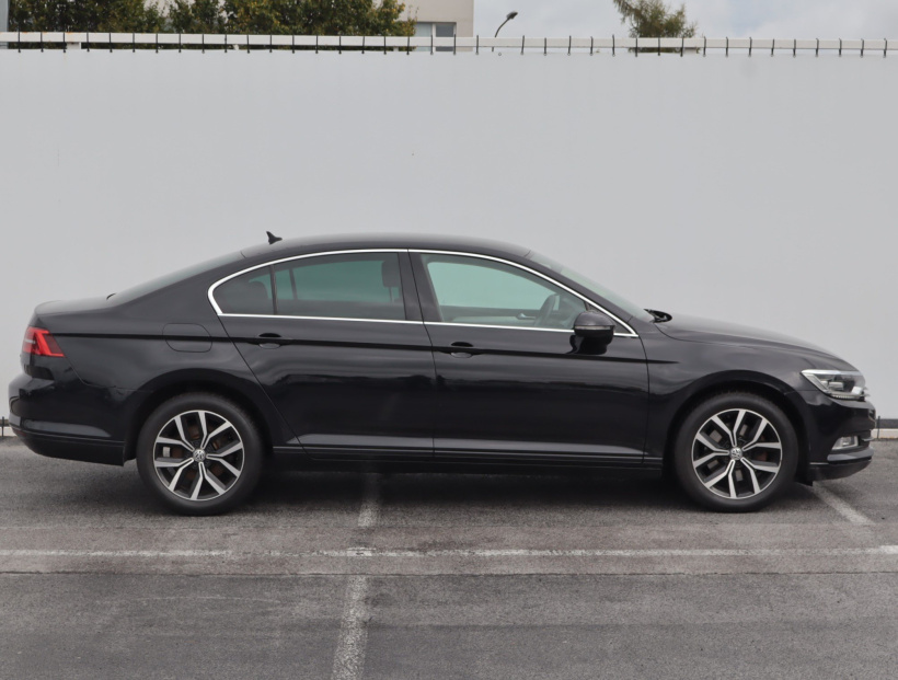 Volkswagen Passat, 2015